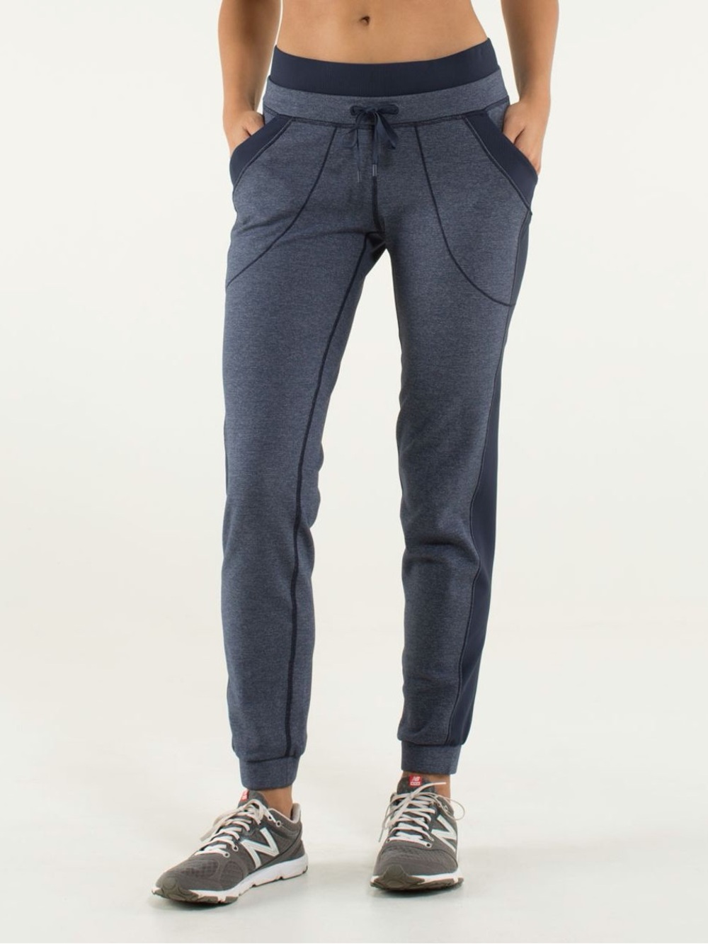Lululemon Base Runner Pant size 4